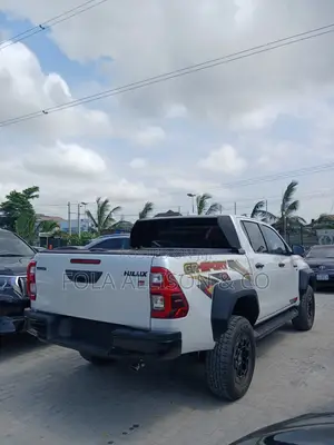 New Toyota Hilux 2024 White