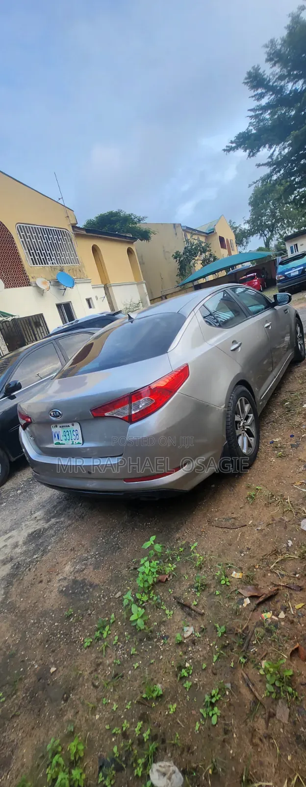 Kia K5 2011 Gray