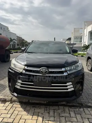 Toyota Highlander 2015 Black