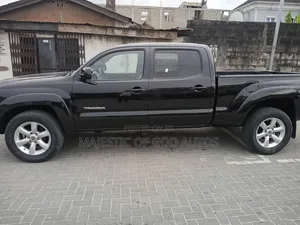 Toyota Tacoma 2006 Black