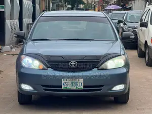 Toyota Camry 2004 Blue