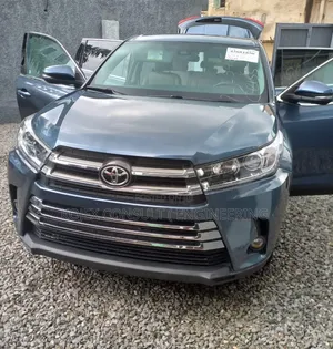 Toyota Highlander Limited AWD 2020 Gray
