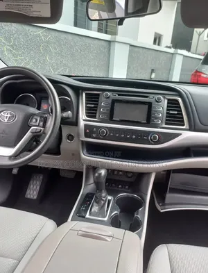 Toyota Highlander Limited AWD 2020 Gray