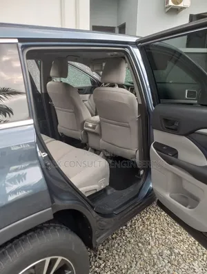 Toyota Highlander Limited AWD 2020 Gray