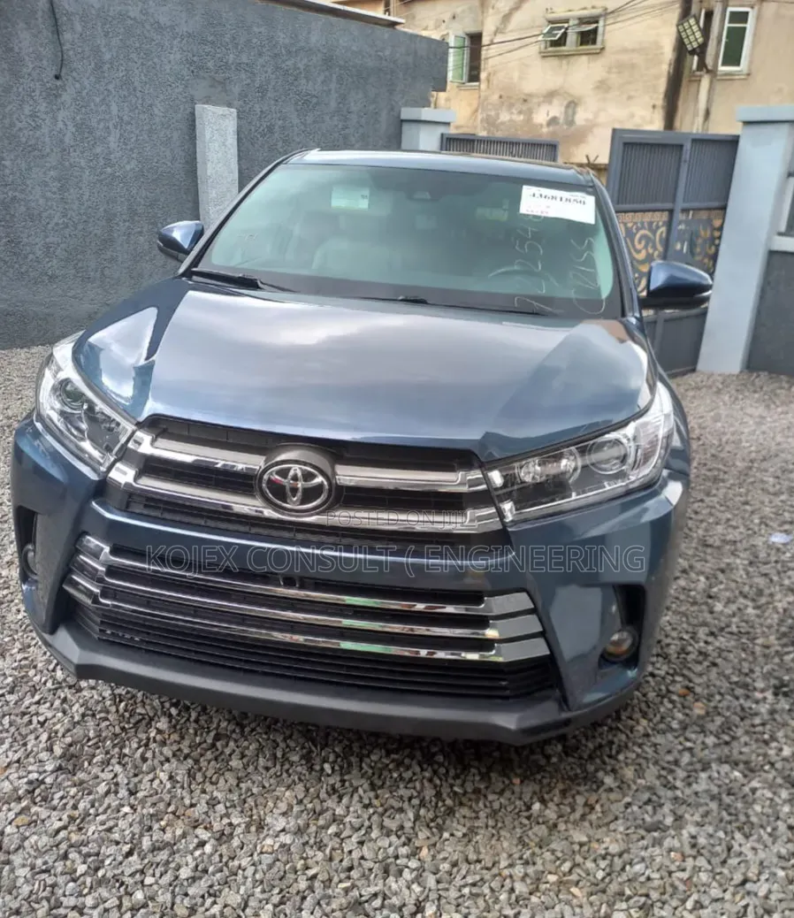 Toyota Highlander Limited AWD 2020 Gray