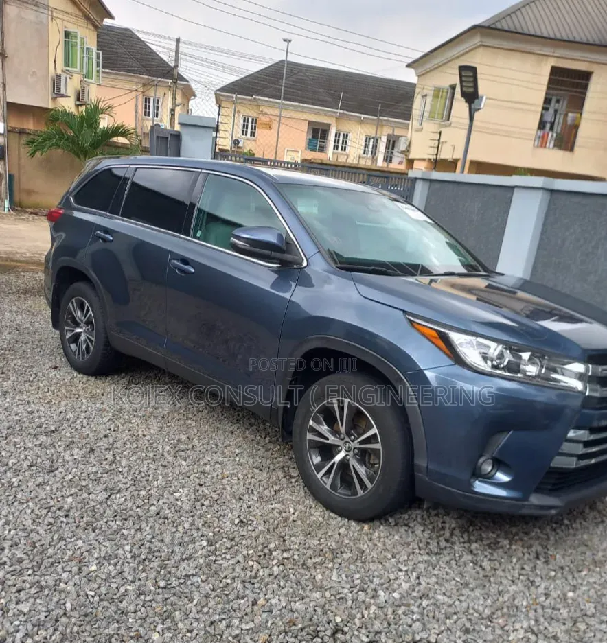 Toyota Highlander Limited AWD 2020 Gray
