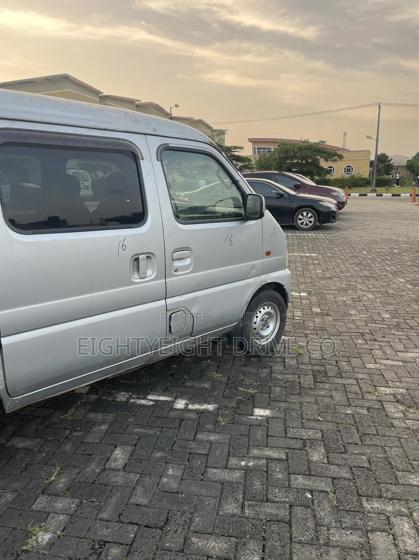Suzuki Every 2010 Orange