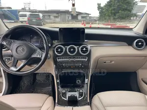 Mercedes-Benz GLC-Class 2016 White
