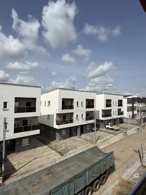 5bdrm Duplex in Kukwaba, Abuja, Kaura for sale