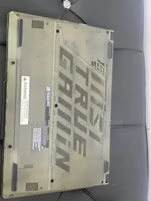 Laptop MSI Cyborg 15 16GB Intel Core i7 SSD 1T