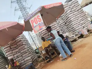 Lafage \\ Bua Cement Distributor