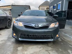 Toyota Camry LE 4dr Sedan (2.5L 4cyl 6A) 2013 Green