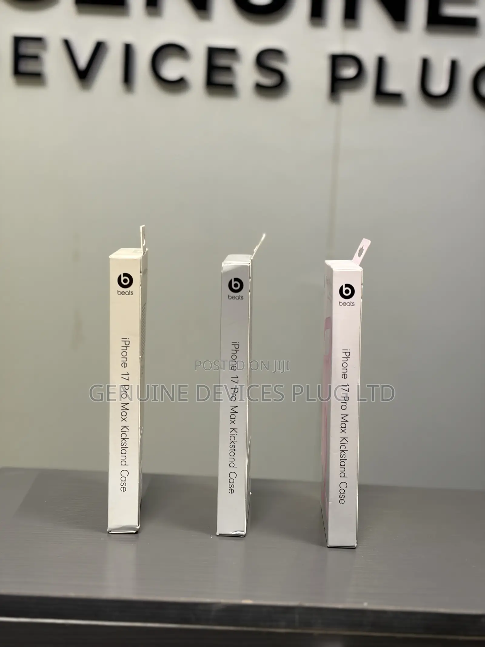 Beats iPhone 17 Pro 17 Pro Max Hardshell Case MagSafe Camera Control