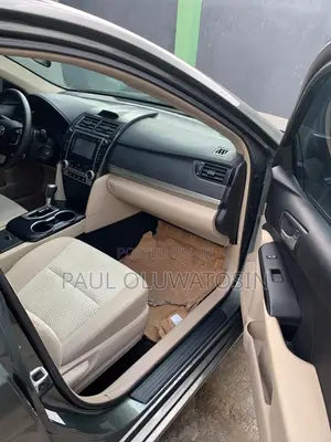 Toyota Camry LE 4dr Sedan (2.5L 4cyl 6A) 2013 Green