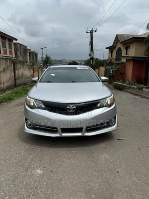 Toyota Camry SE 4dr Sedan (2.5L 4cyl 6A) 2013 Silver