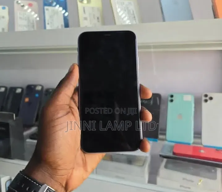 Apple iPhone 11 64 GB White