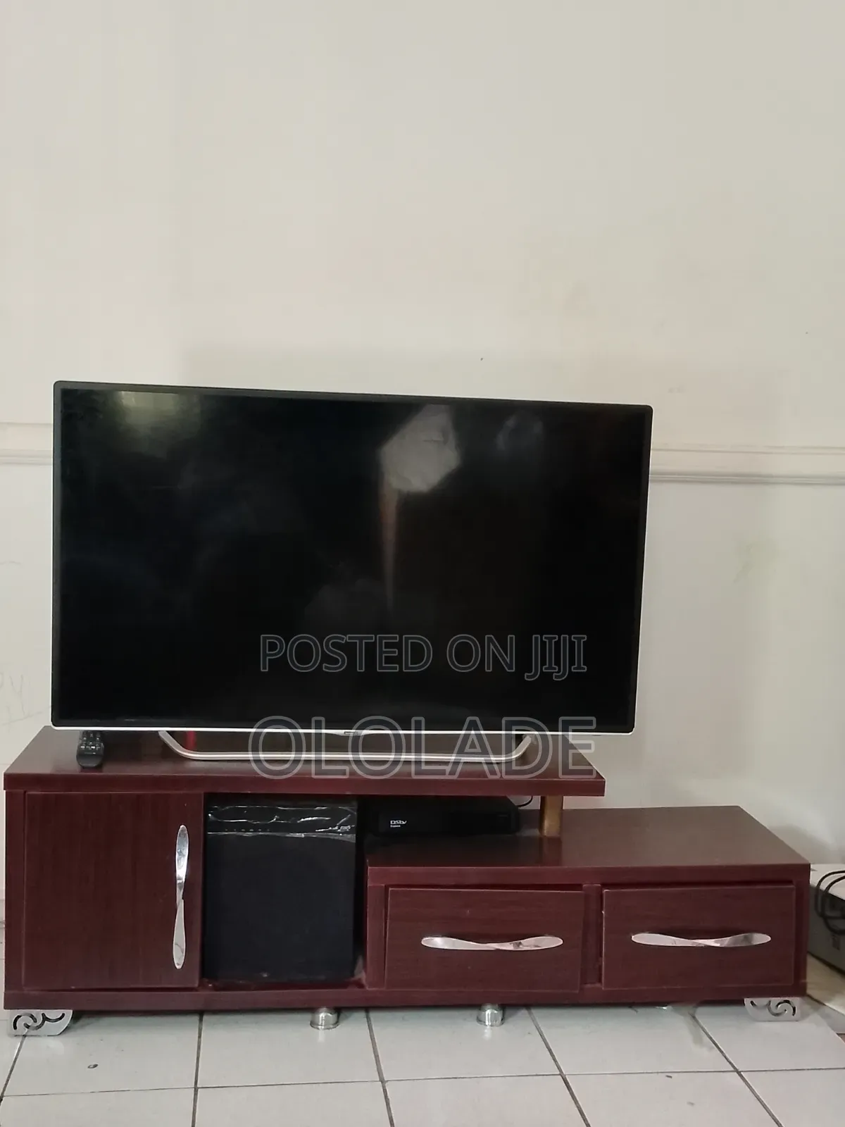 Scanfrost TV 50"