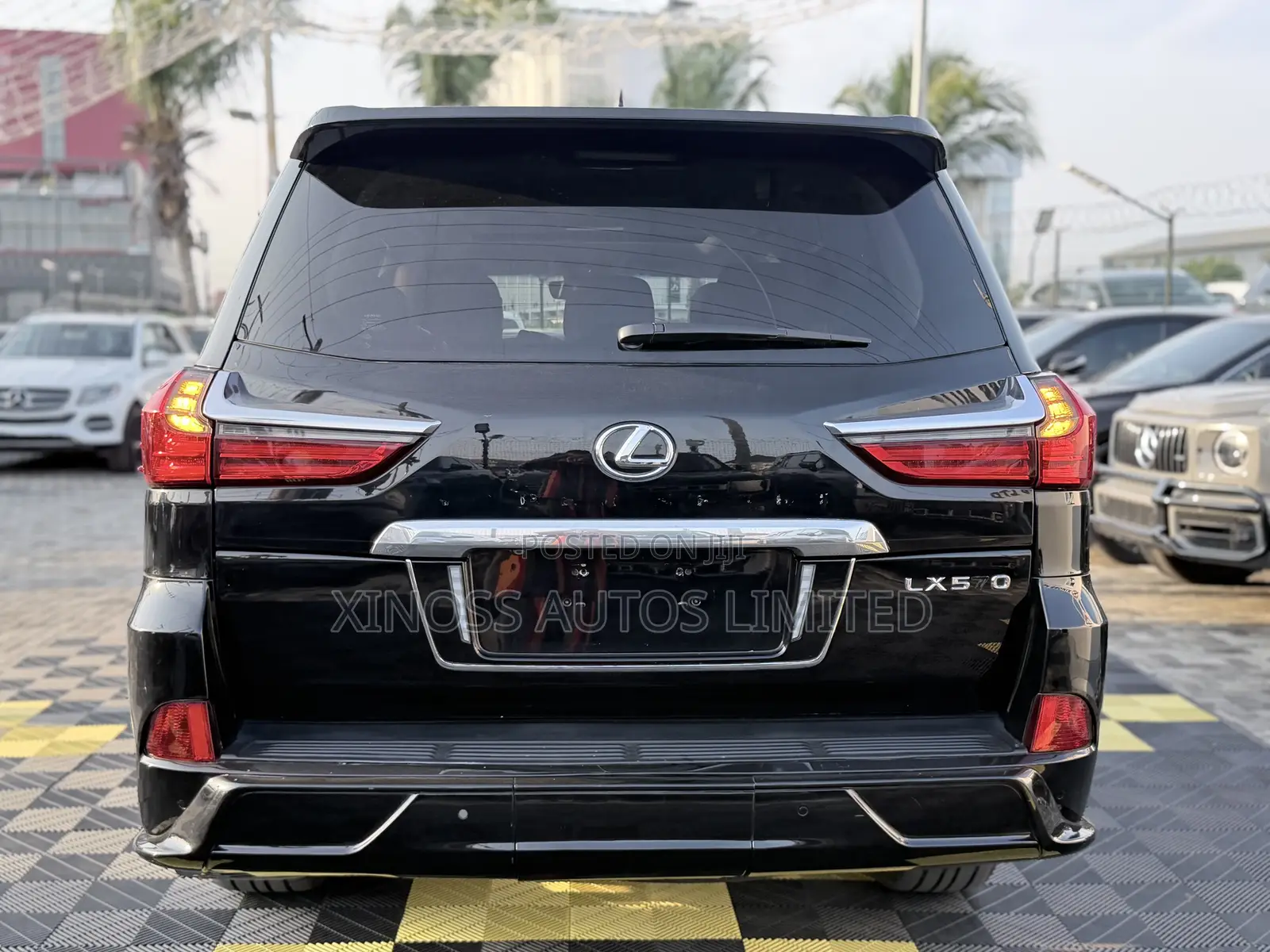 Lexus LX 2017 Black