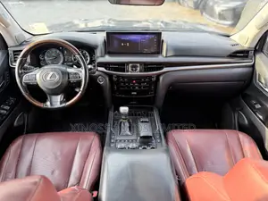Lexus LX 2017 Black