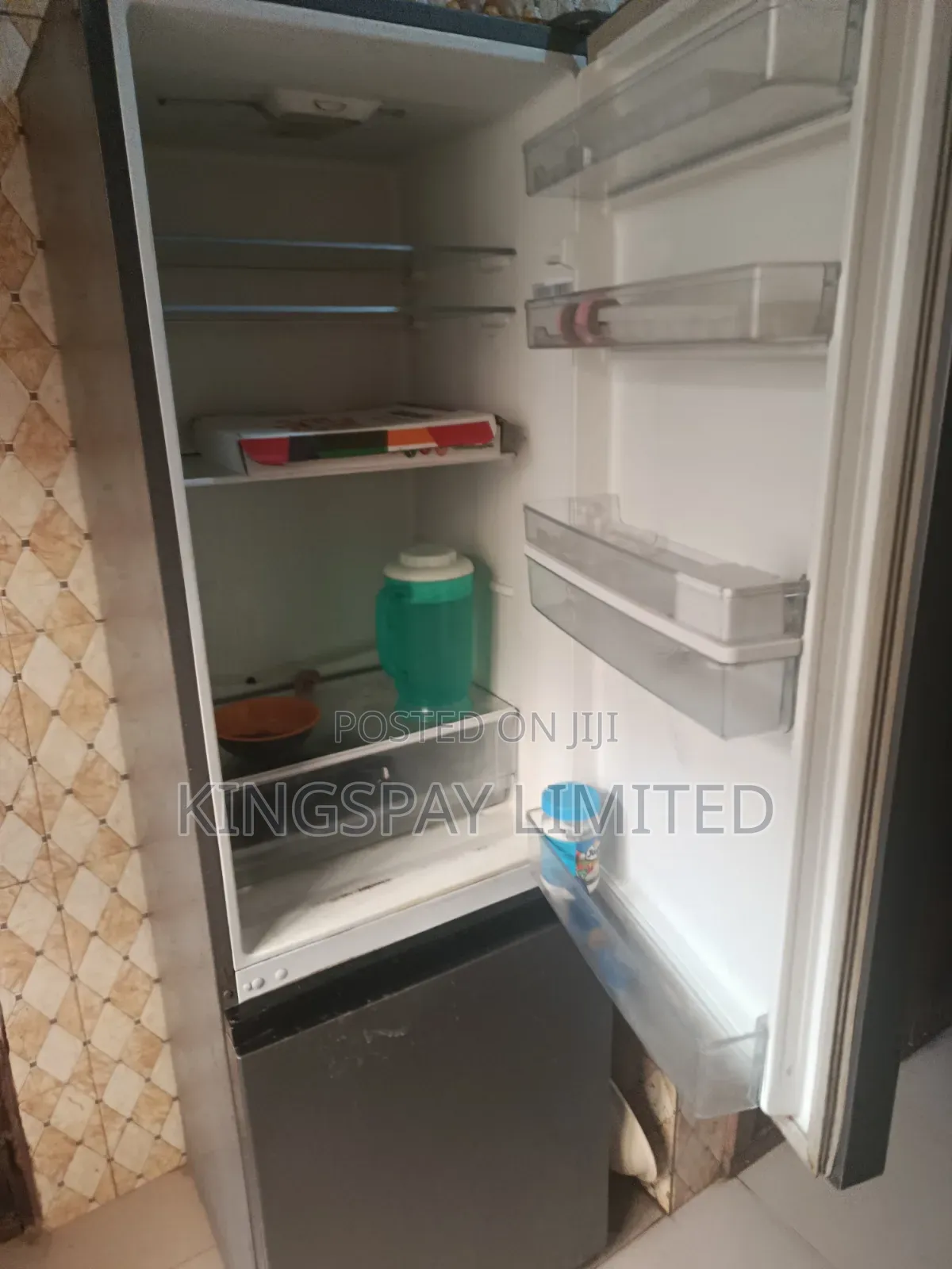 Refrigerator