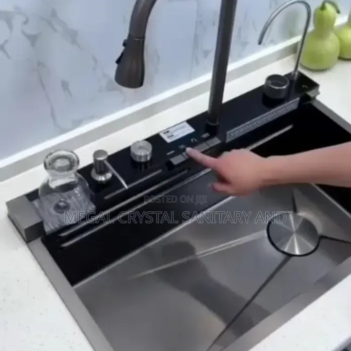 4 Button Kitchen Sinks