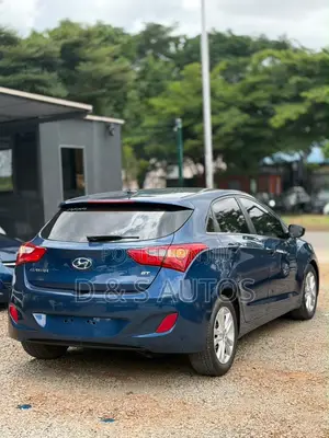 Hyundai Elantra Limited 4dr Sedan (1.8L 4cyl 6A) 2015 Blue