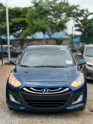 Hyundai Elantra Limited 4dr Sedan (1.8L 4cyl 6A) 2015 Blue