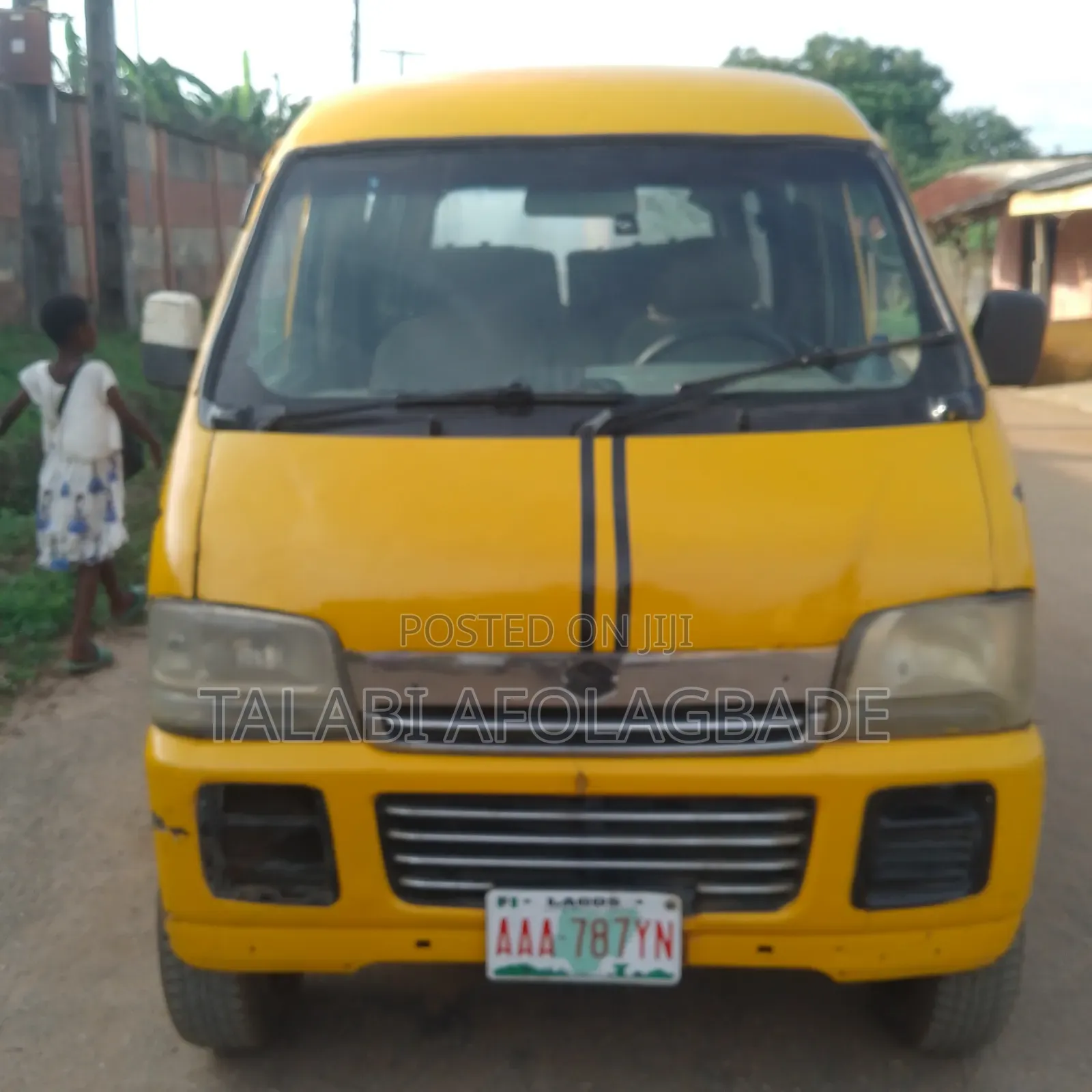 Suzuki Every 2019 Yellow