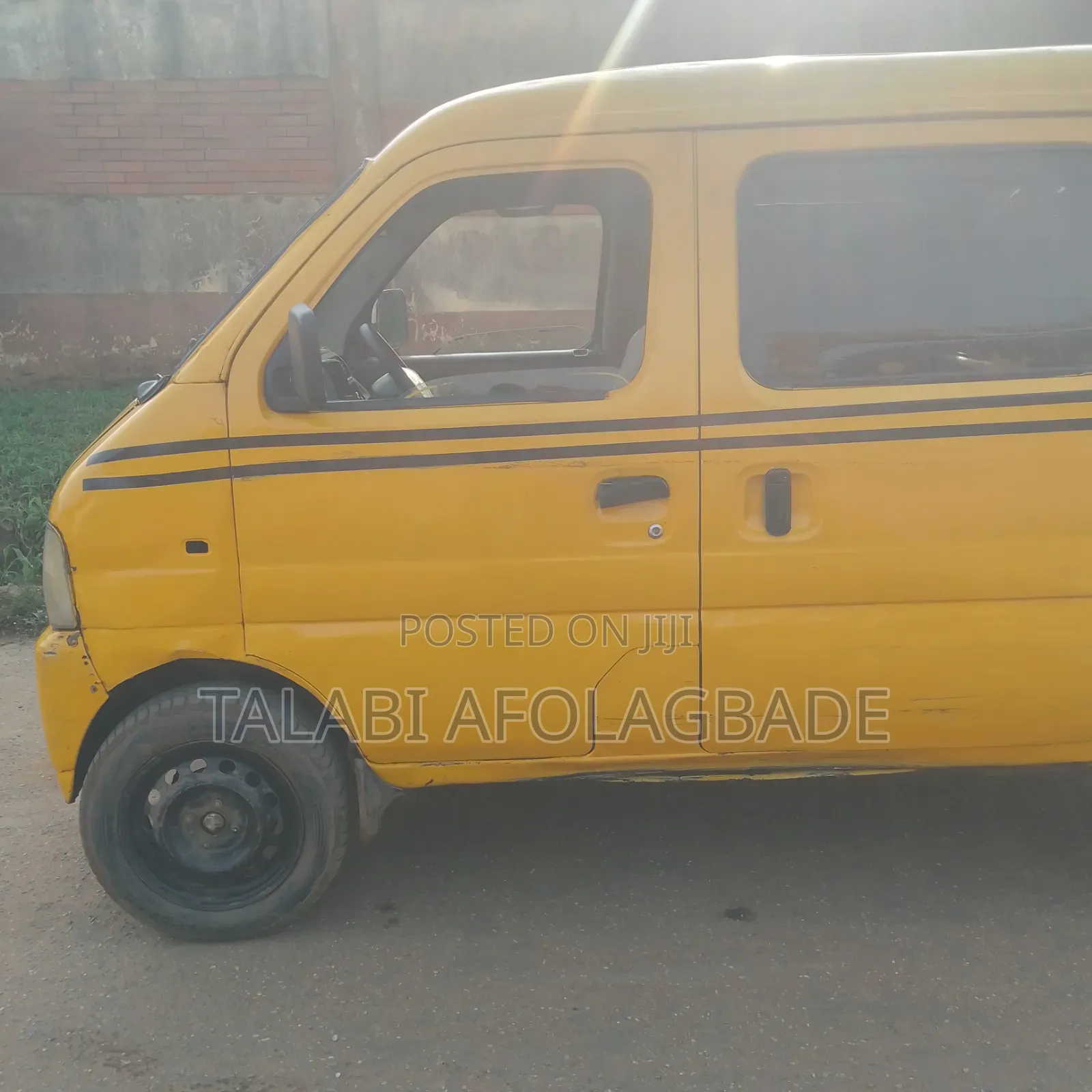 Suzuki Every 2019 Yellow