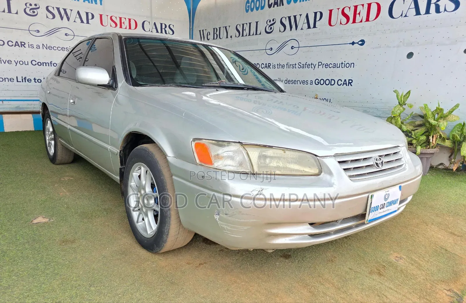 Toyota Camry Automatic 1999 Silver