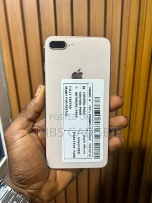 Apple iPhone 8 Plus 64 GB Black