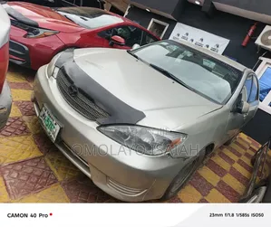 Toyota Camry 2004 Silver