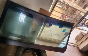 Toyota Landcruiser 2014 Windscreen Glass