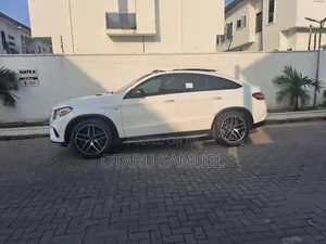 Mercedes-Benz GLE-Class 2019 White