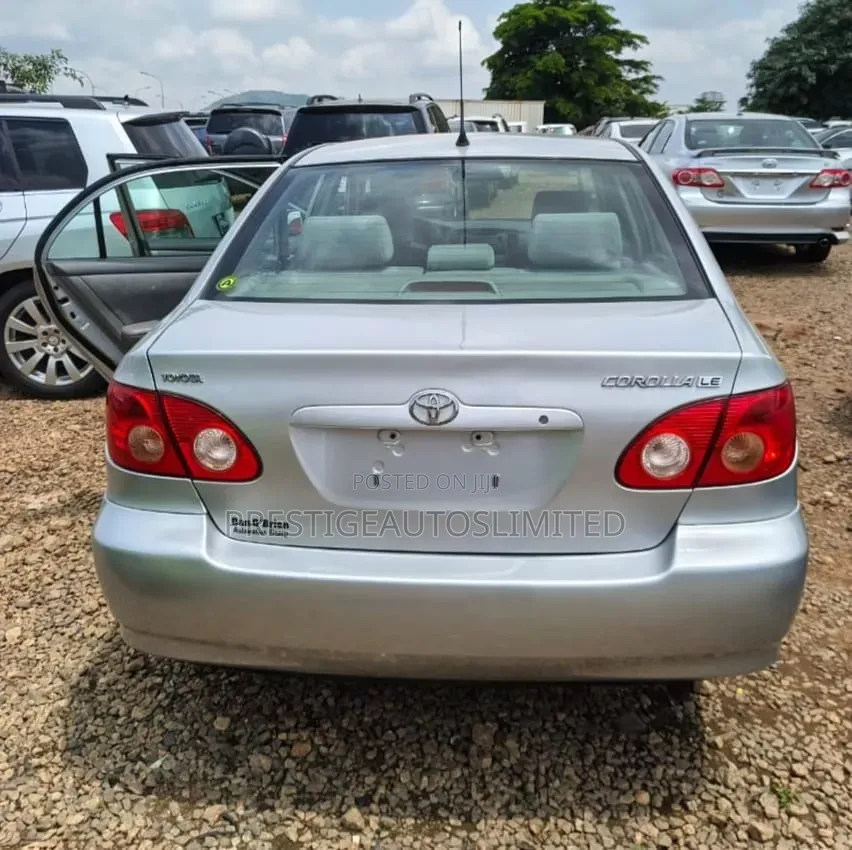 Toyota Corolla 2005 Silver