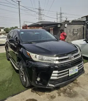 Toyota Highlander XLE 2019 Black