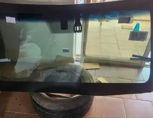 Toyota Prado 2010 Windsreen Glass