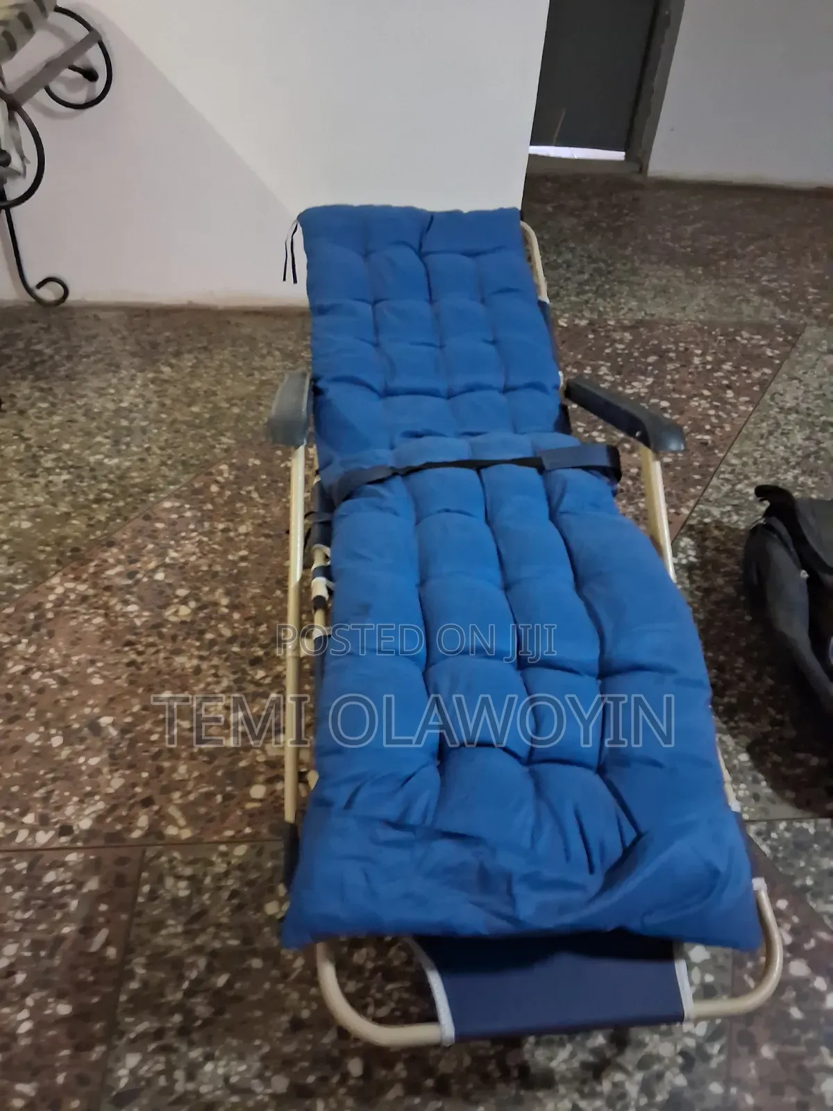 Foldable Relaxing Chair