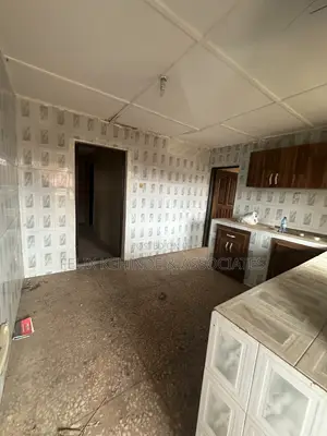 4bdrm Block of Flats in Alegongo Estate, Akobo for rent