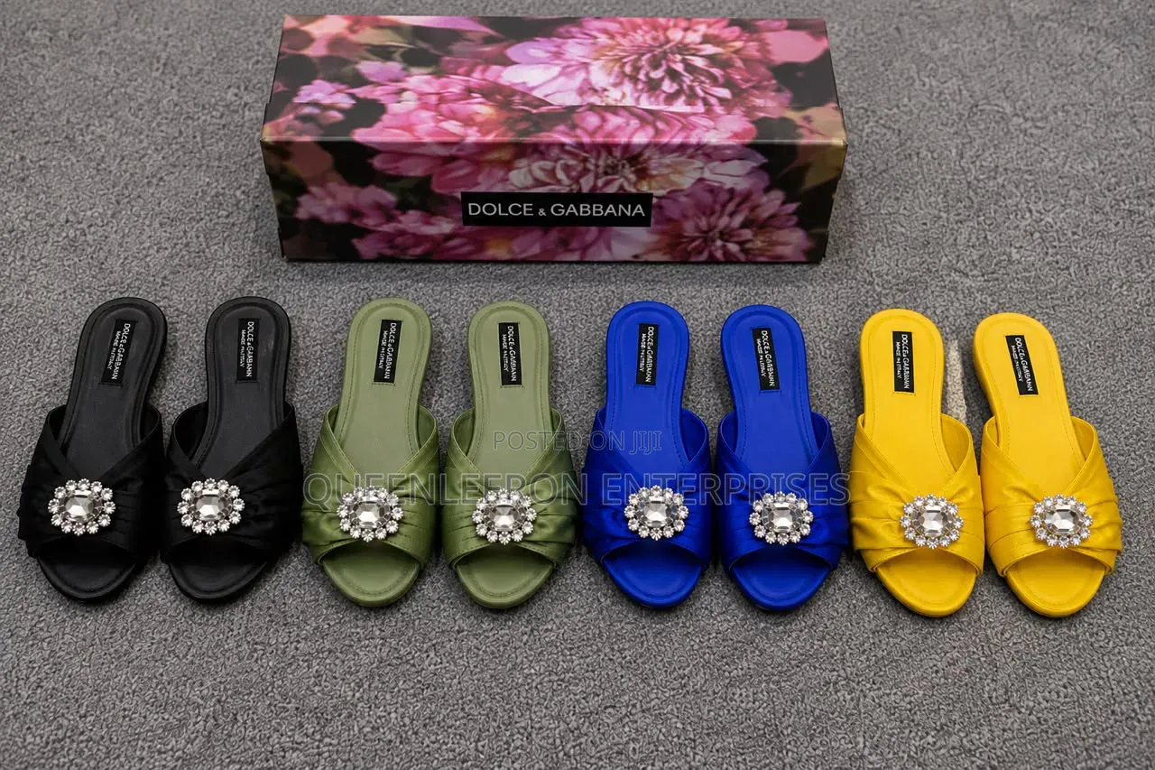 Dg Premium Flats