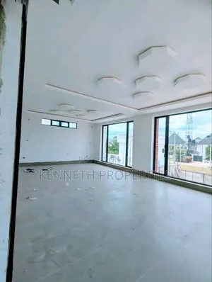 1bdrm Block of Flats in Shelter Afrique, Uyo for rent
