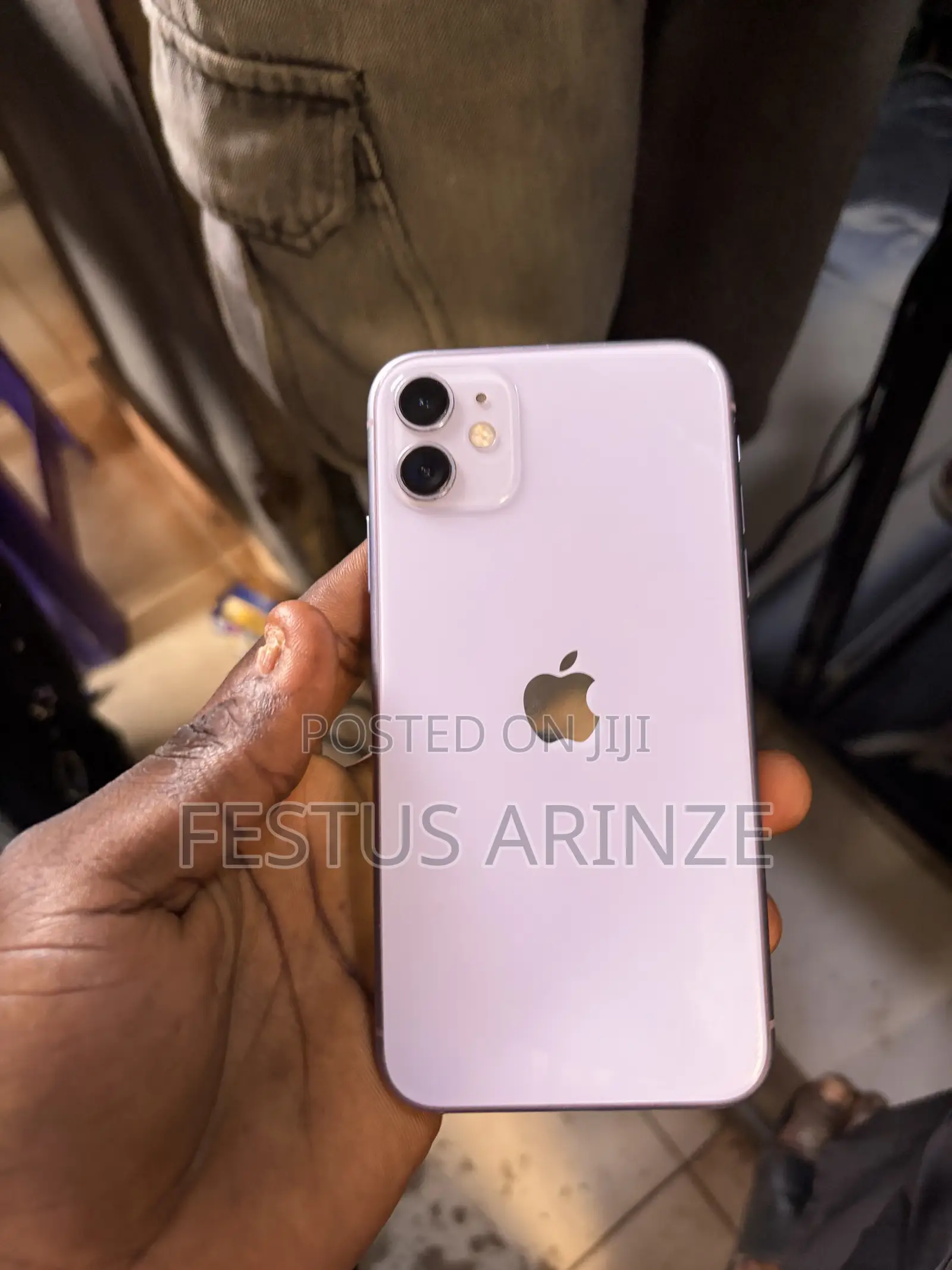 Apple iPhone 11 64 GB Purple