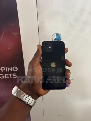 Apple iPhone 12 64 GB Black