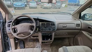 Toyota Sienna 2000 Blue