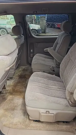 Toyota Sienna 2000 Blue