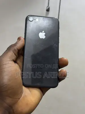 Apple iPhone 8 64 GB Black