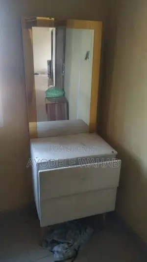 Wardrobe Dresser