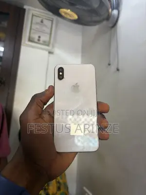Apple iPhone X 64 GB Silver