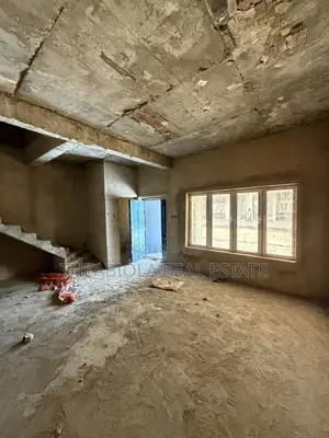 3bdrm Townhouse/Terrace in Kukwaba, Abuja, Kaura for sale