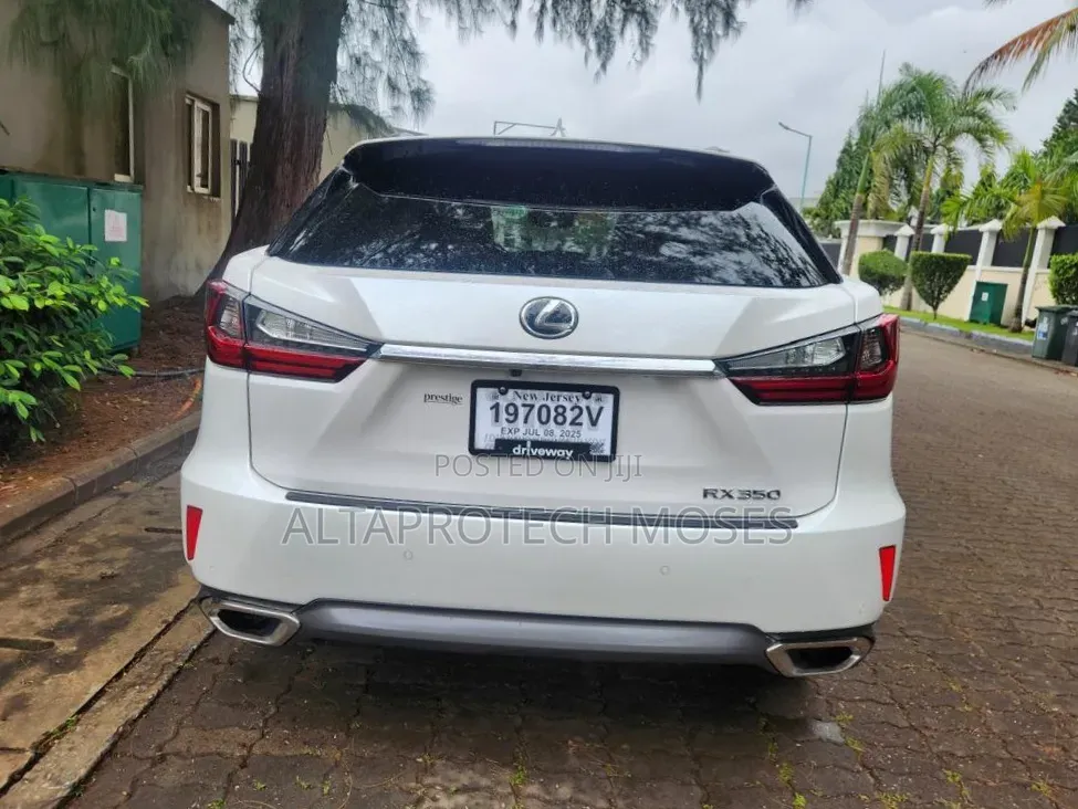 Lexus RX 350 AWD 2017 White